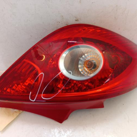 Feu arriere principal droit (feux) OPEL CORSA D Photo n°1