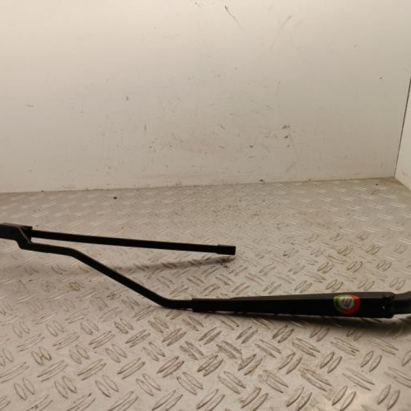 Bras essuie glace avant gauche RENAULT CAPTUR 2 Bras essuie glace avant gauche RENAULT CAPTUR 2