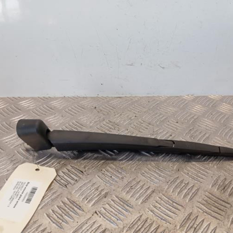 Bras essuie glace arriere PEUGEOT 308 2 SW Bras essuie glace arriere PEUGEOT 308 2 SW