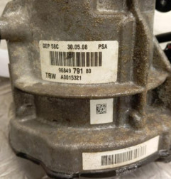Pompe de direction PEUGEOT 308 1 SW Photo n°4
