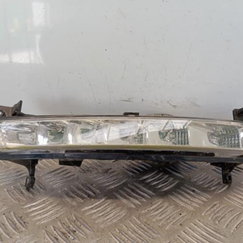 Feu diurne avant gauche CITROEN C4 PICASSO 1 Feu diurne avant gauche CITROEN C4 PICASSO 1