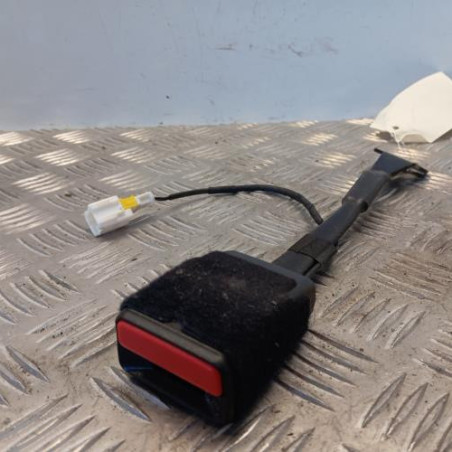 Attache ceinture avant droit PEUGEOT 308 2 SW Photo n°1