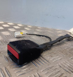 Attache ceinture avant droit PEUGEOT 308 2 SW