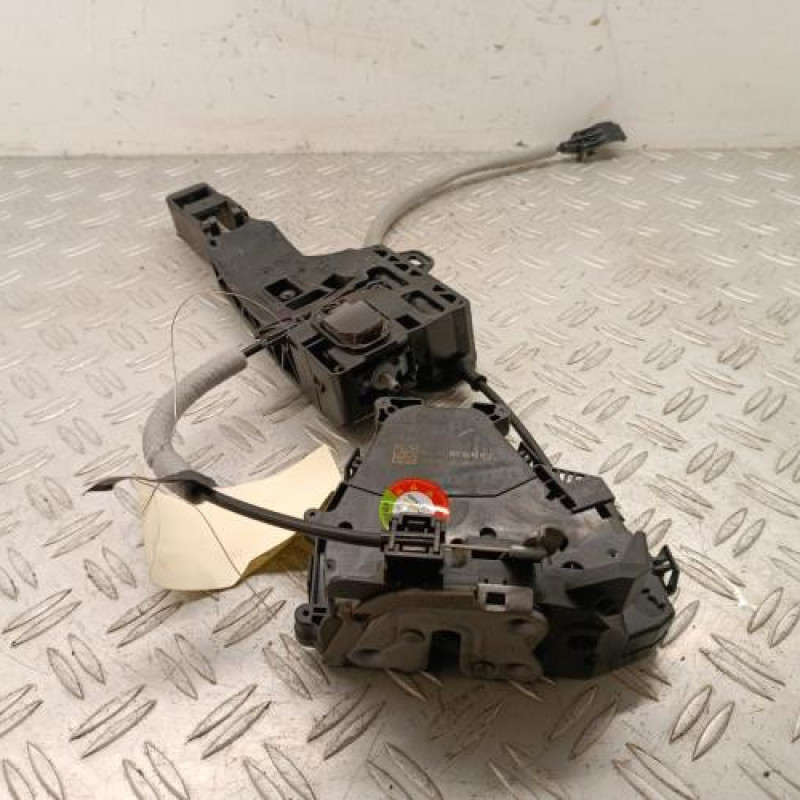 Serrure avant droit RENAULT CAPTUR 2 Serrure avant droit RENAULT CAPTUR 2