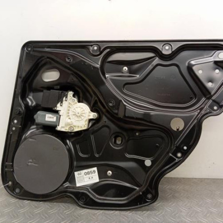 Leve vitre electrique arriere droit VOLKSWAGEN PASSAT 5 Photo n°1