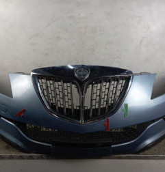 Pare choc avant LANCIA DELTA 3 Photo n°1