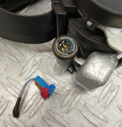 Ceinture avant gauche RENAULT MEGANE 3 Photo n°4