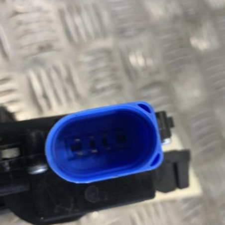 Serrure avant droit SKODA FABIA 2