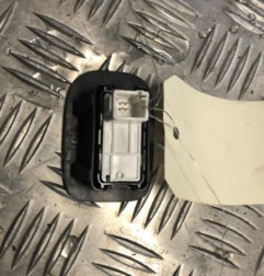 Interrupteur de leve vitre arriere gauche PEUGEOT 2008 1