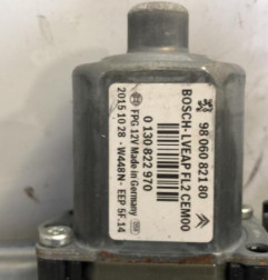 Leve vitre electrique arriere droit PEUGEOT 2008 1