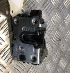 Serrure avant droit DACIA LODGY