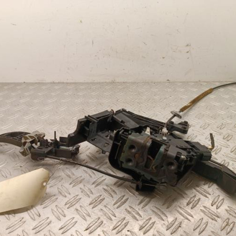 Serrure arriere gauche FORD C-MAX 1 Serrure arriere gauche FORD C-MAX 1