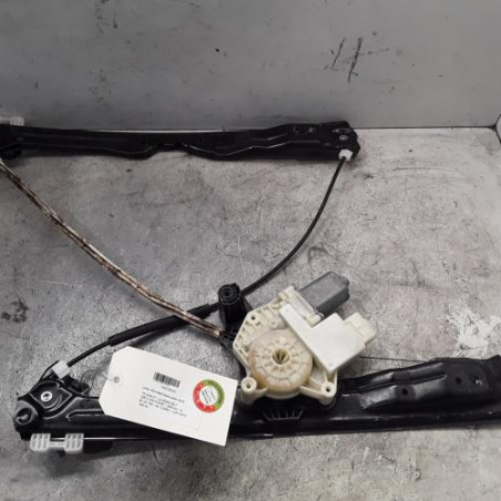 Leve vitre electrique avant droit PEUGEOT 308 2 SW Photo n°1