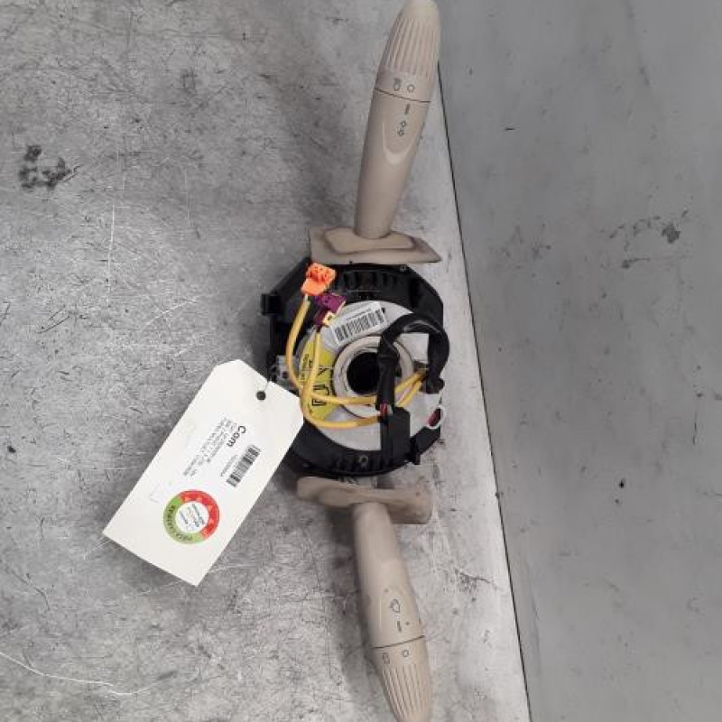 Com (Bloc Contacteur Tournant+Commodo Essuie Glace+Commodo Phare) FIAT 500 2