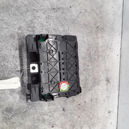 Boitier servitude moteur (BSM) PEUGEOT 206