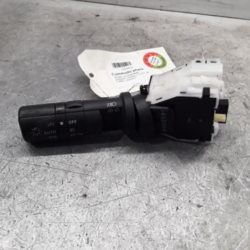 Commodo phare NISSAN QASHQAI 1