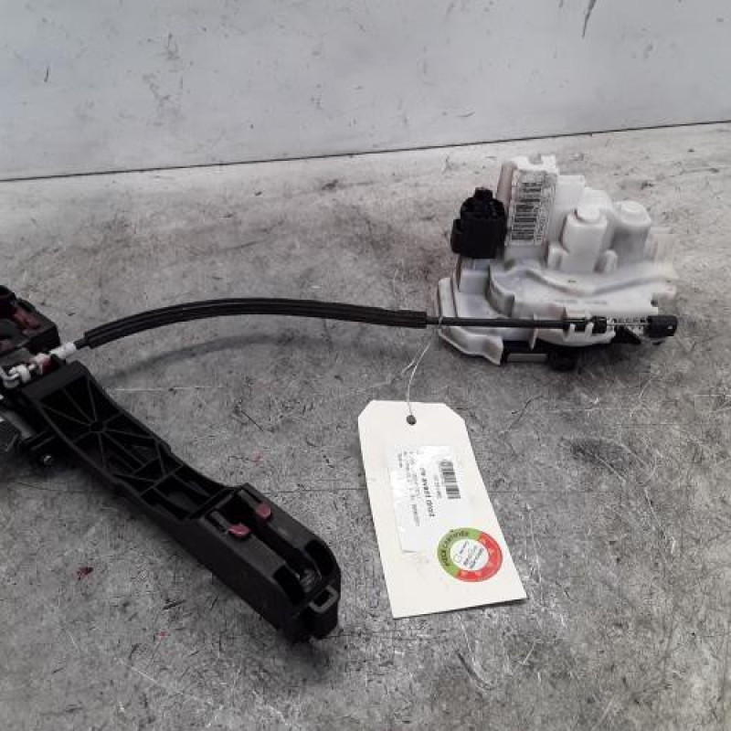 Serrure avant droit FORD KA 2 Serrure avant droit FORD KA 2