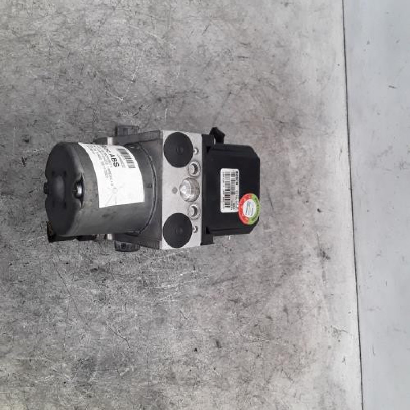 Bloc ABS (freins anti-blocage) AUDI A4 2 Bloc ABS (freins anti-blocage) AUDI A4 2