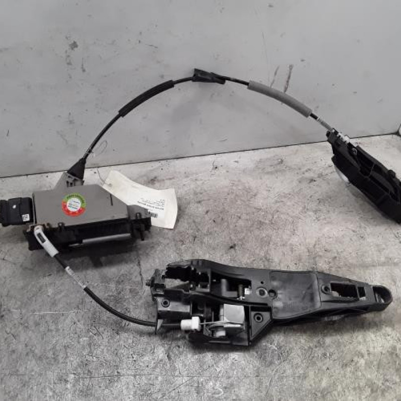 Serrure arriere gauche PEUGEOT 208 1 Serrure arriere gauche PEUGEOT 208 1