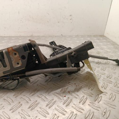 Serrure avant droit FORD FOCUS 3