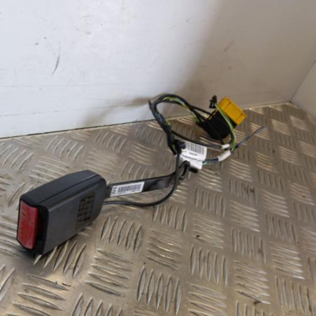 Attache ceinture avant droit DACIA LODGY