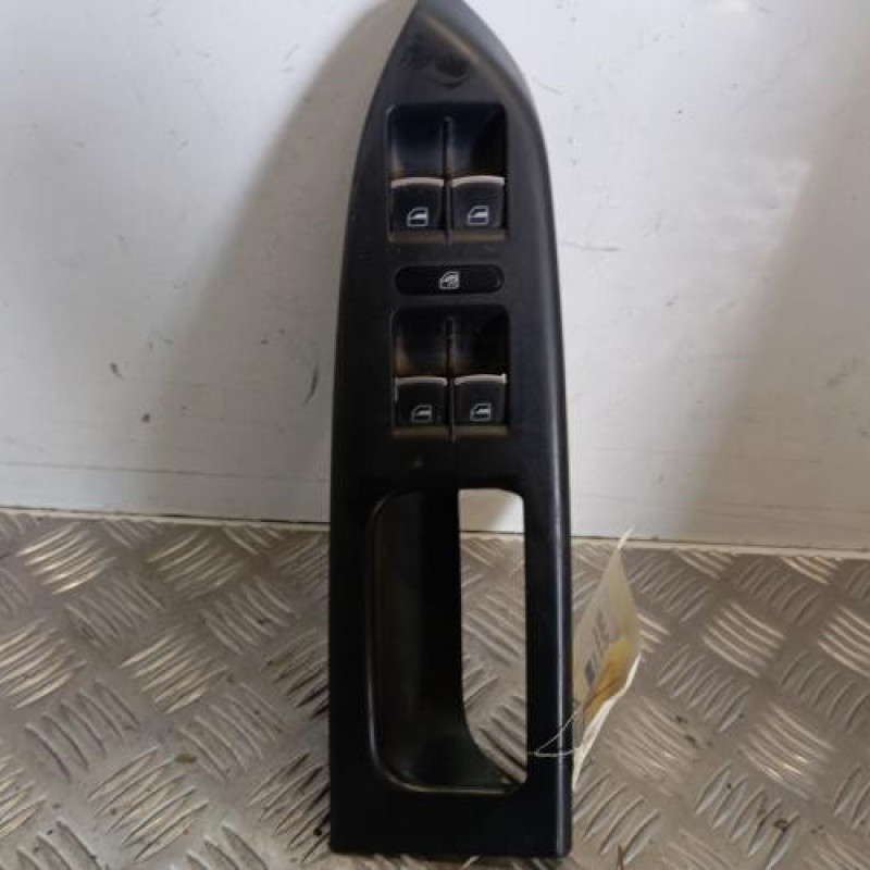 Interrupteur de leve vitre avant gauche VOLKSWAGEN TOURAN 2