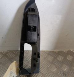Interrupteur de leve vitre avant gauche VOLKSWAGEN TOURAN 2