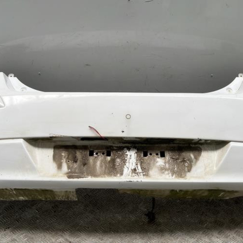 Pare choc arriere HYUNDAI I 30 1