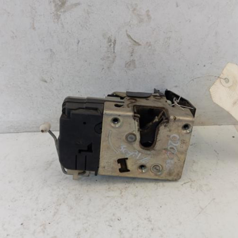 Serrure avant gauche PEUGEOT 307 Serrure avant gauche PEUGEOT 307