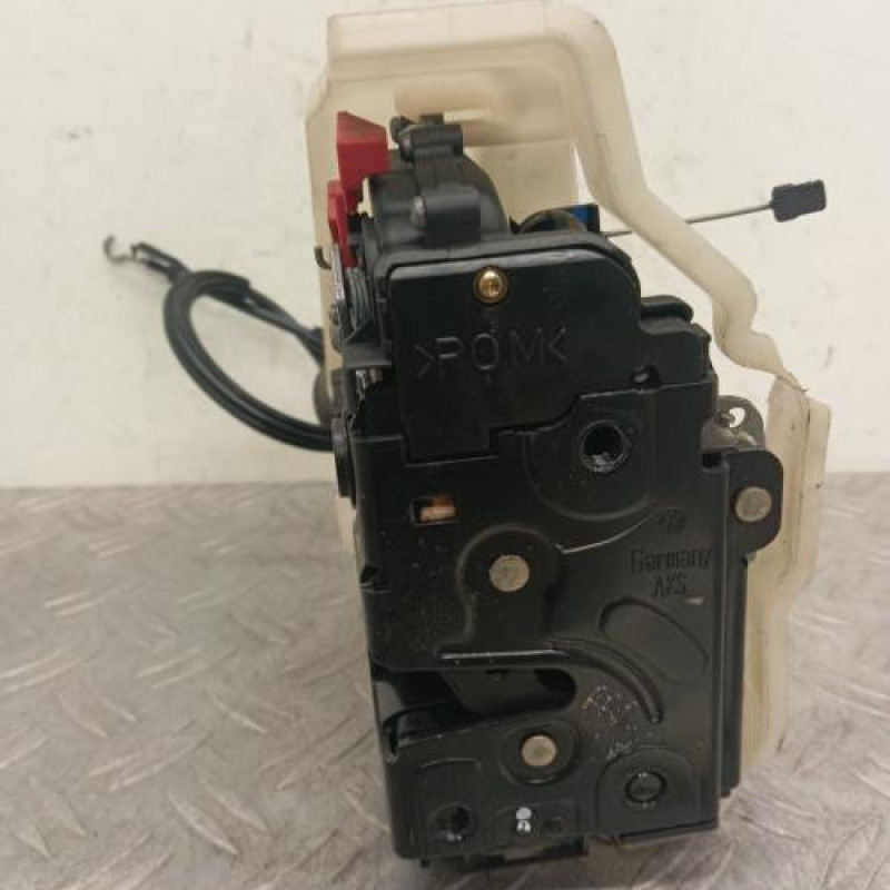 Serrure arriere droit VOLKSWAGEN GOLF 5 Serrure arriere droit VOLKSWAGEN GOLF 5