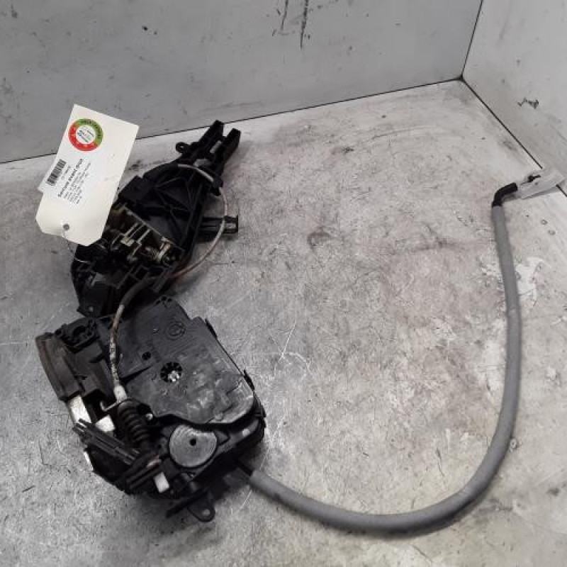 Serrure avant droit BMW SERIE 3 E91 Serrure avant droit BMW SERIE 3 E91