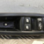 Interrupteur de leve vitre avant gauche PEUGEOT 208 1