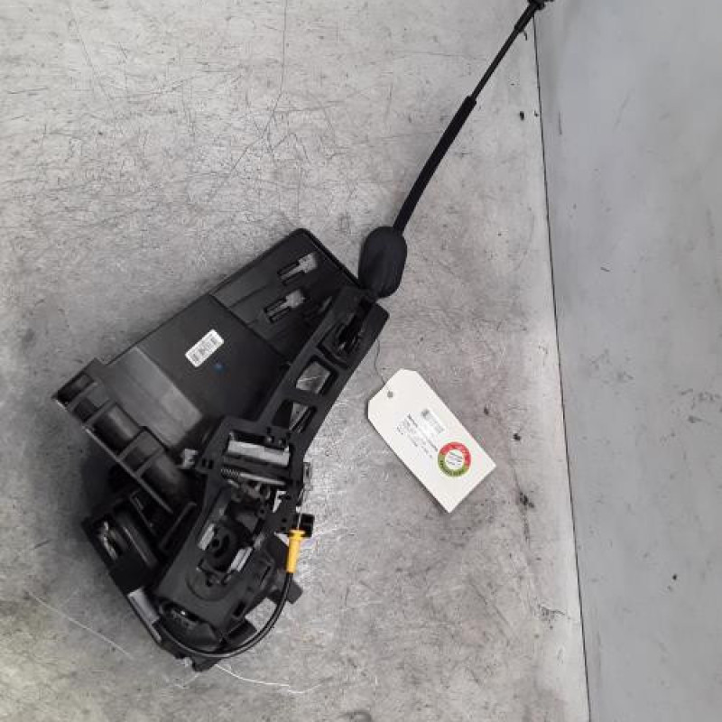 Serrure arriere gauche FORD FIESTA 6 Serrure arriere gauche FORD FIESTA 6