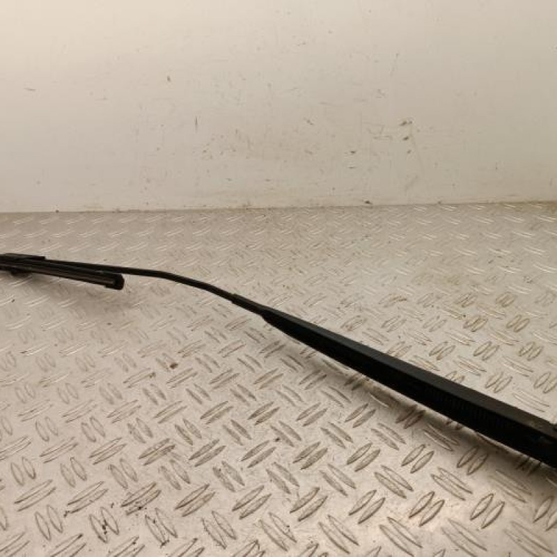 Bras essuie glace avant droit RENAULT CLIO 3