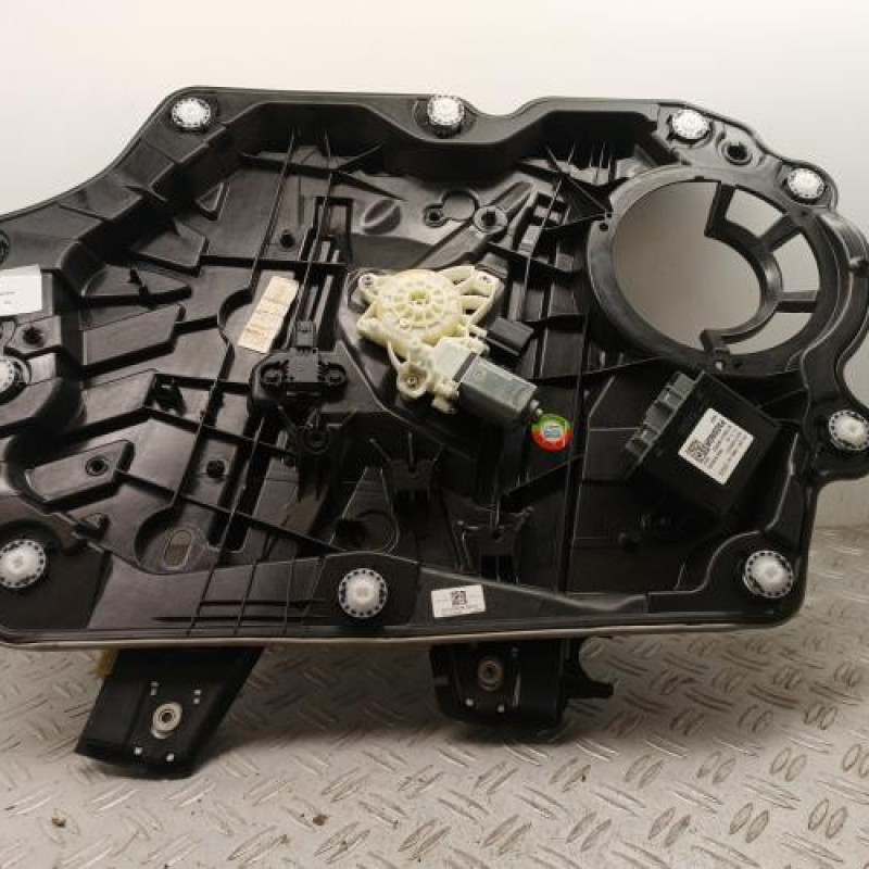 Leve vitre electrique avant droit FORD FIESTA 7