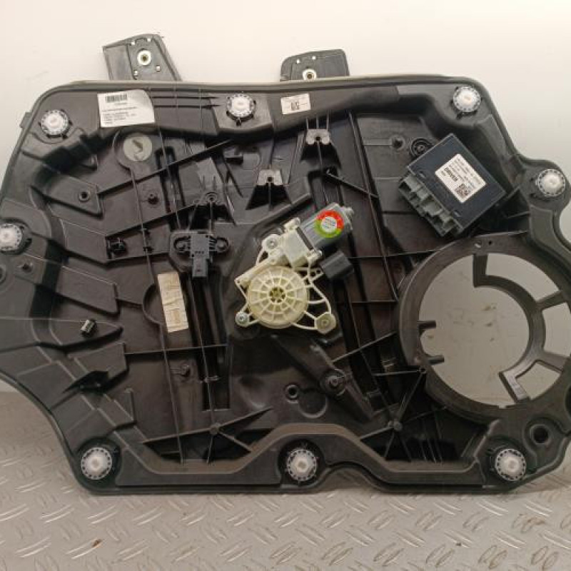 Leve vitre electrique avant gauche FORD FIESTA 7