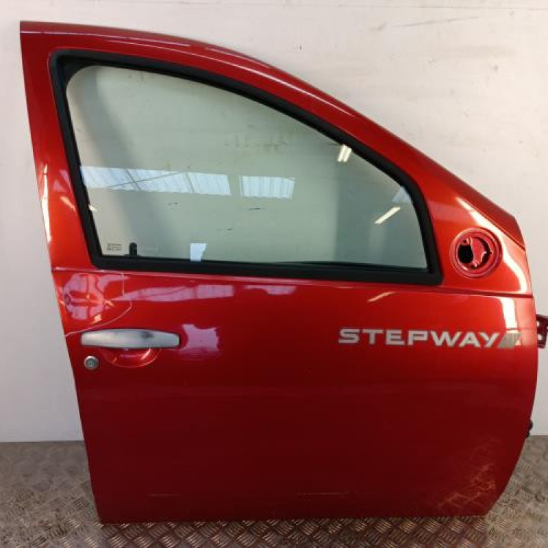 Porte avant droit DACIA SANDERO 1 Porte avant droit DACIA SANDERO 1