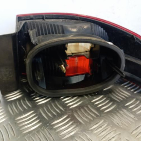Feu arriere principal gauche (feux) RENAULT LAGUNA 2