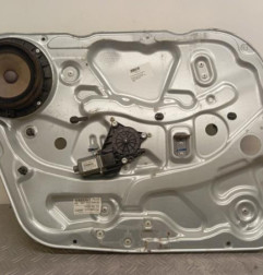 Leve vitre electrique avant gauche HYUNDAI I 30 1 Photo n°1