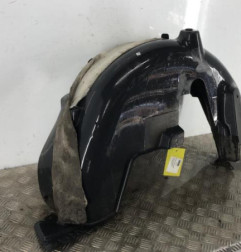 Pare boue arriere gauche PEUGEOT 208 1