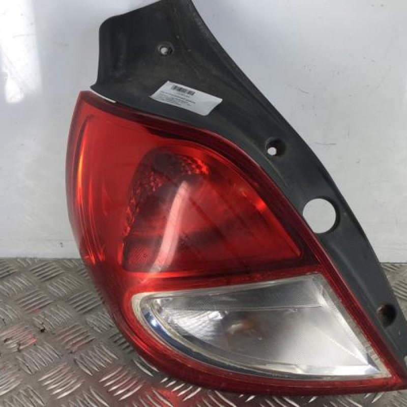 Feu arriere principal gauche (feux) RENAULT CLIO 3 Feu arriere principal gauche (feux) RENAULT CLIO 3