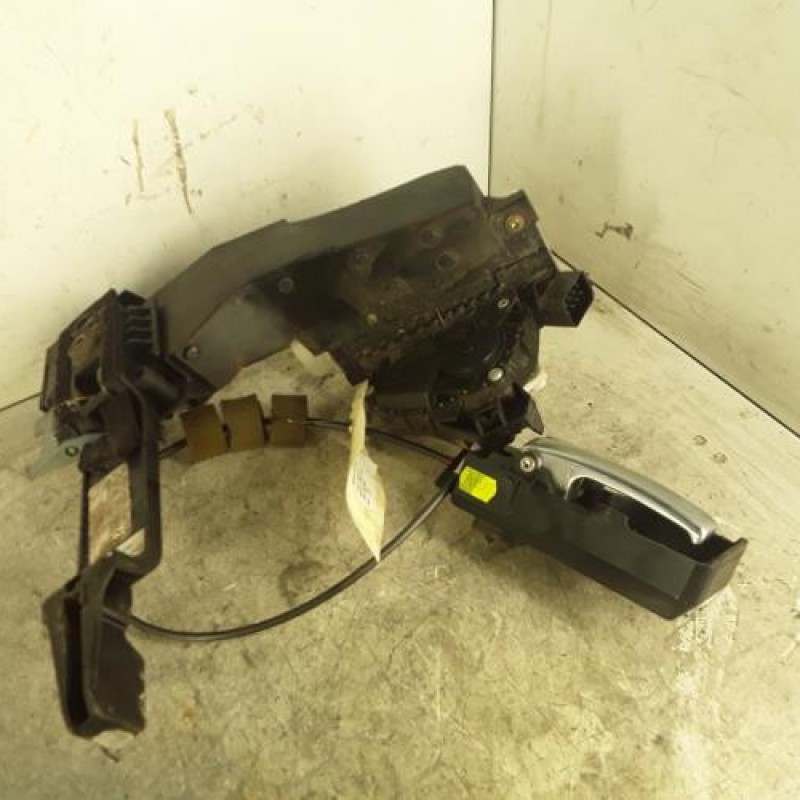 Serrure avant gauche FORD MONDEO 2