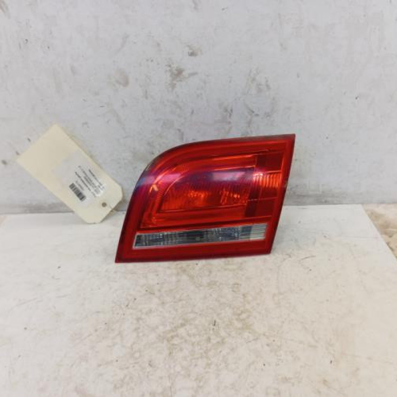 Feu arriere secondaire droit (feux) AUDI A3 2 Feu arriere secondaire droit (feux) AUDI A3 2