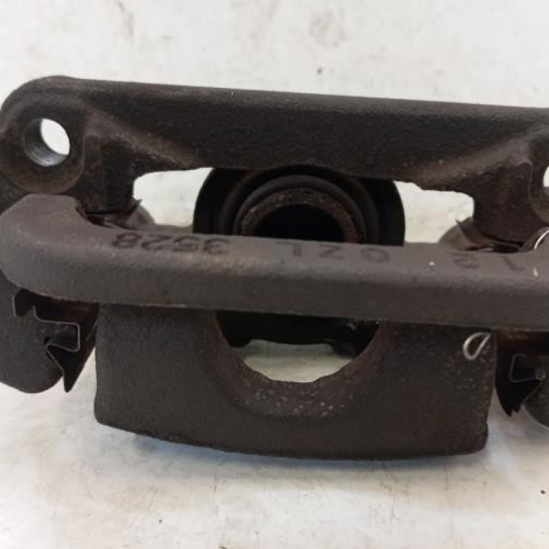 Etrier arriere droit (freinage) NISSAN QASHQAI 1