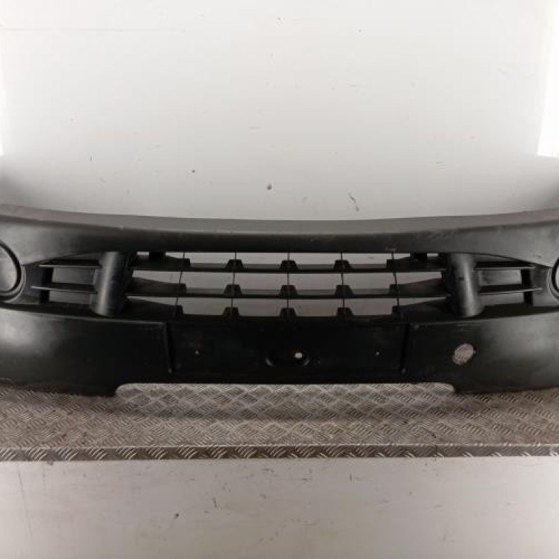 Pare choc avant NISSAN PRIMASTAR 1