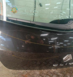 Malle/Hayon arriere RENAULT CLIO 3 Photo n°3
