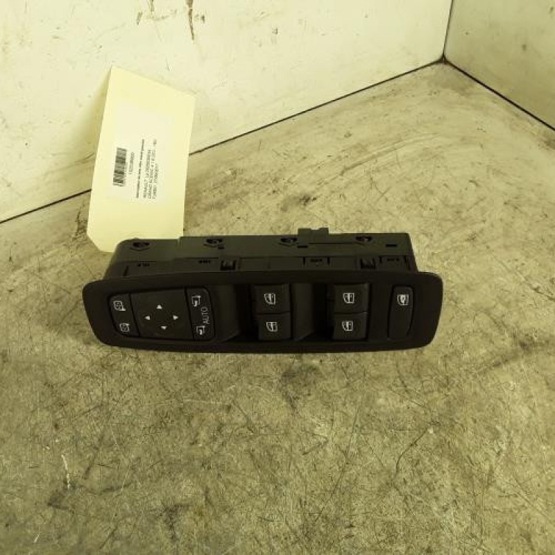 Interrupteur de leve vitre avant gauche RENAULT GRAND SCENIC 4