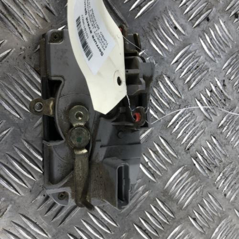 Serrure avant gauche PEUGEOT EXPERT 1
