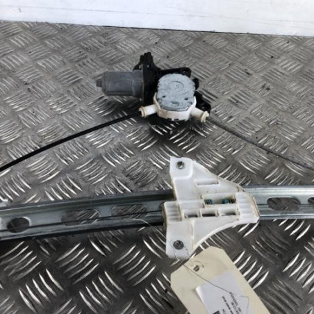 Leve vitre electrique avant droit SUZUKI SWIFT 4 Photo n°1