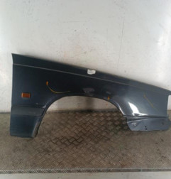Aile avant droit VOLVO 850 Photo n°1